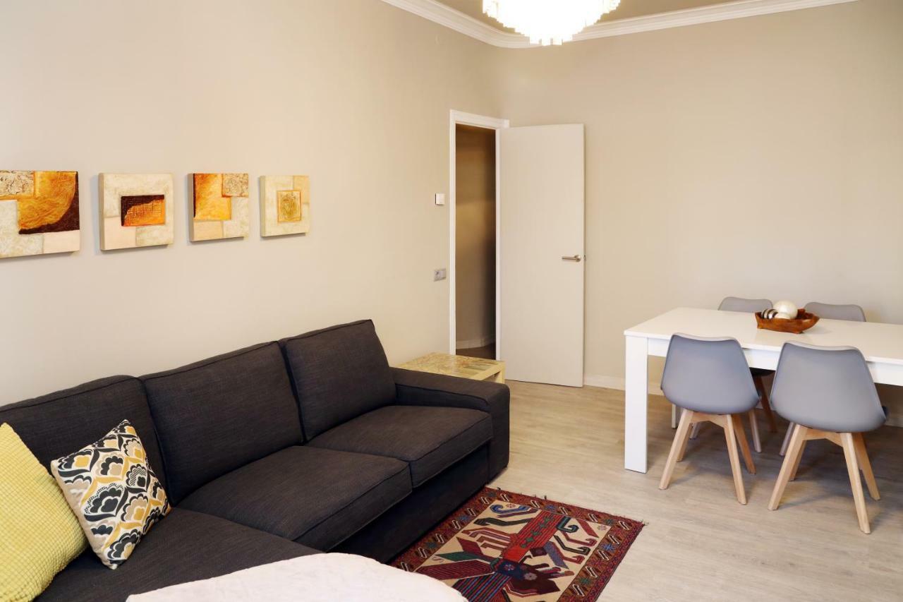 Cal Sisquet - Lola Apartment La Seu d'Urgell Ngoại thất bức ảnh